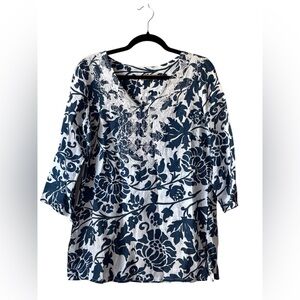 Carla Conti Embroidered Women's Top - Navy and White